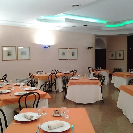De La & Centro Congressi Hotel 3*