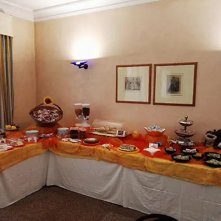 De La & Centro Congressi Hotel Benevento