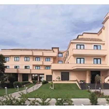 Hotel De La & Centro Congressi Benevento