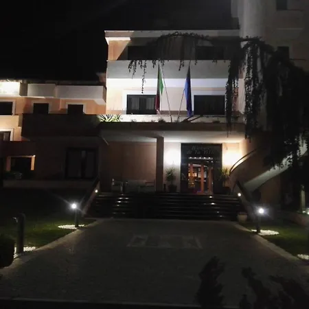 De La & Centro Congressi 3* Benevento