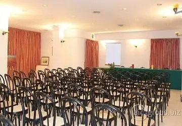 Hotel De La & Centro Congressi Benevento
